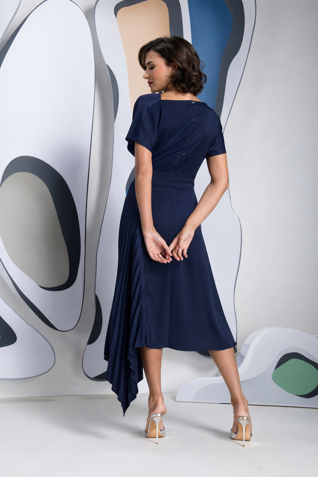 Mila Pleat Knee - Image 2